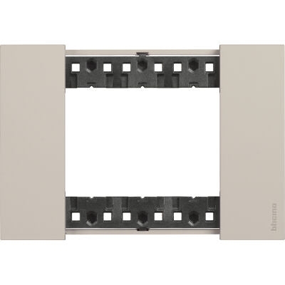 Placca 3 posti bticino living now color sabbia KA4803KM