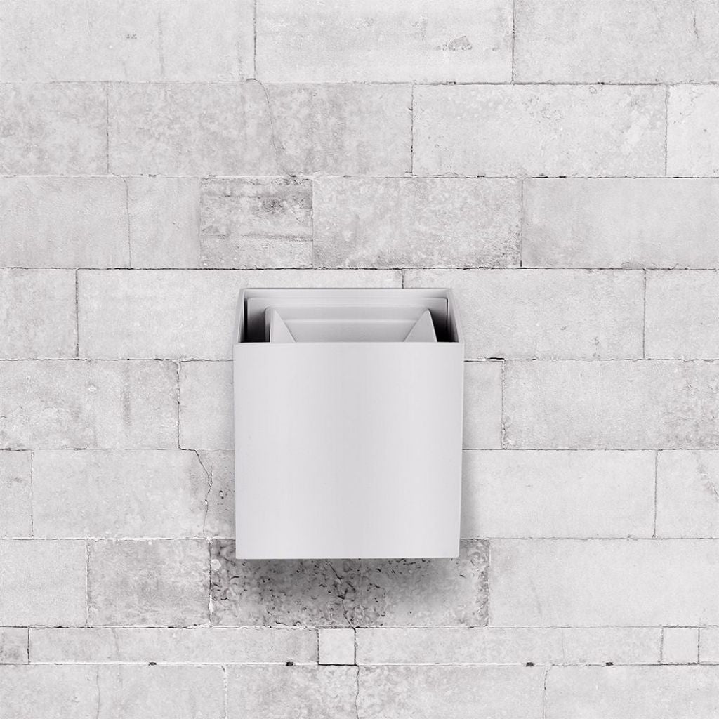 V-Tac Lampada LED da Muro 11W Wall Light Bianca con Doppio LED SMD Applique IP65