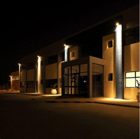 Faro LED Floodlight 100W V - TAC SMD Slim IP65 Bianco - Disponibile Luce: Calda 3000K, Naturale 4000K e Fredda 6500K - Elettrohub.it