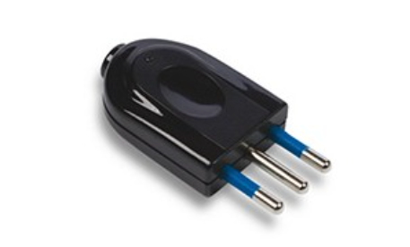 Spina Singola 10A 2P+T con Uscita Cavo Dritta Colore Nero