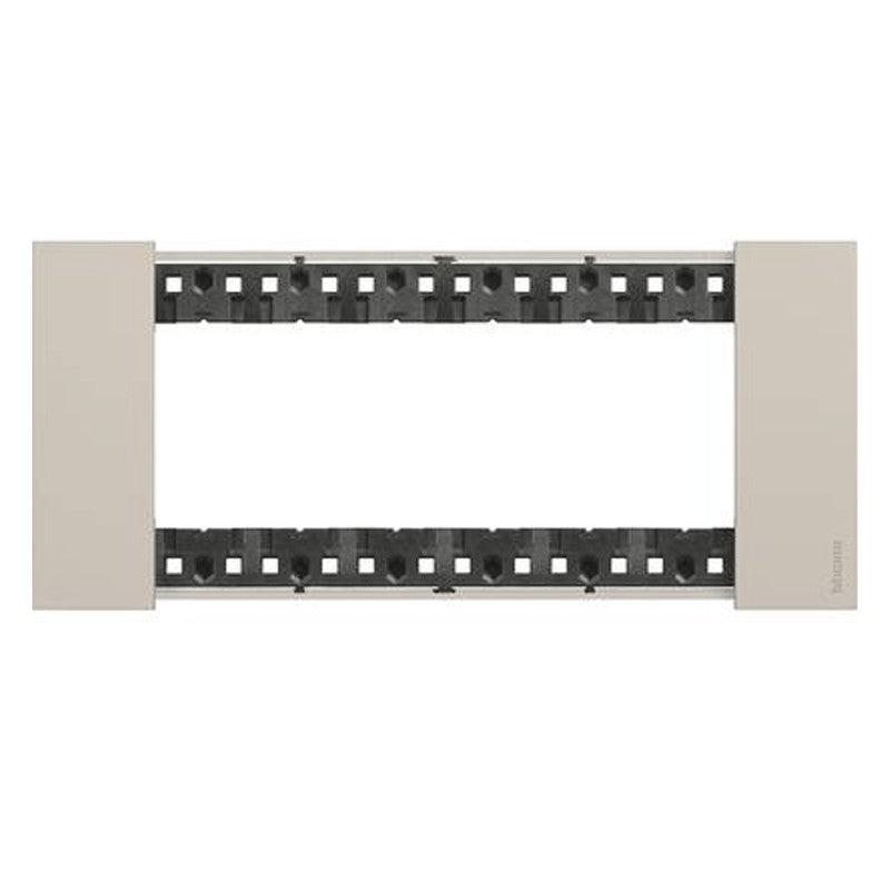 Placca 6 posti bticino living now color sabbia KA4806KM